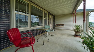 651 W 8th St (8)