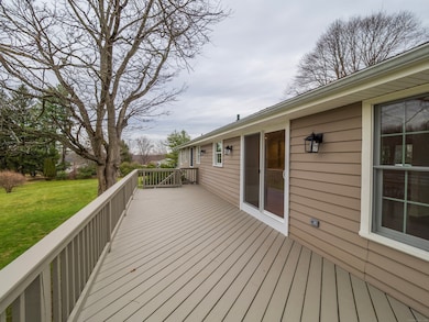 7 Finch Dr, Ridgefield, CT 06877 - photo 3