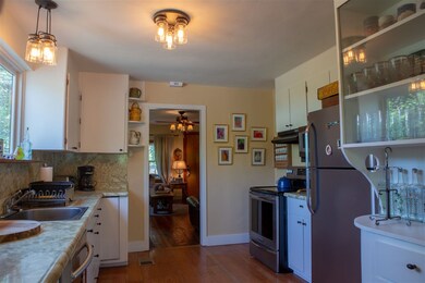 655 S 1st St, Dunsmuir, CA 96025 - photo 6