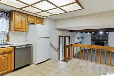 2103 Morrie Dr, Bellevue, NE 68123 - photo 5