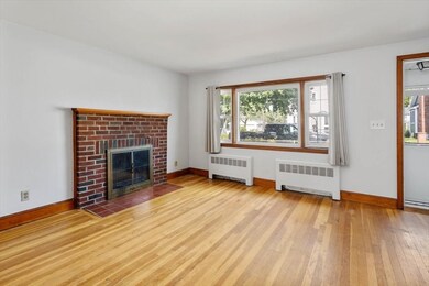 15 Lansdowne St, Quincy, MA 02171 - photo 4