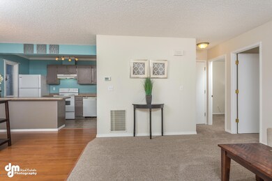 Living Room  7028-FULL