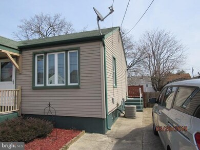 207 Cedar Ave, Paulsboro, NJ 08066 - photo 4
