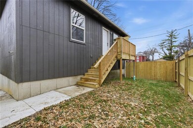 219 W Culton St, Warrensburg, MO 64093 - photo 5