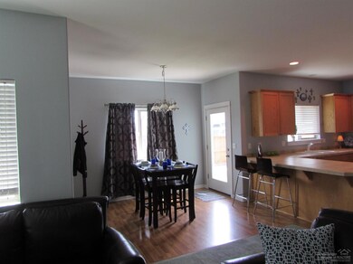 1255 NW 18th St, Redmond, OR 97756 - photo 7