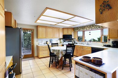 06-Kitchen