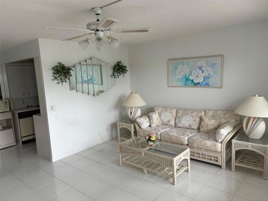 4053 Cornwall C, Boca Raton, FL 33434 - photo 4