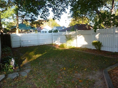 1257 Spring Ave NE, Grand Rapids, MI 49505 - photo 3