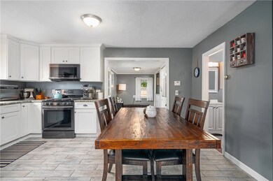 23 Curtis St, Warwick, RI 02889 - photo 4