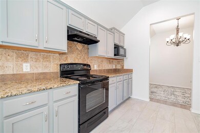 210 Willow Creek Dr, Weatherford, TX 76085 - photo 3