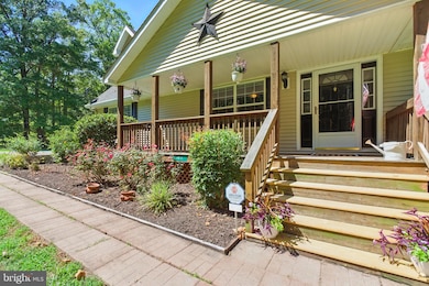 811 Long Point Rd, Hague, VA 22469 - photo 7