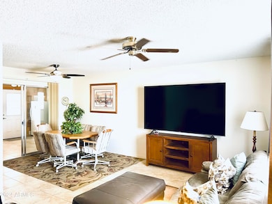 DINING AREA TO AZ ROOM 10.5X15