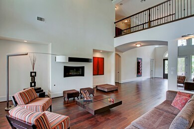 2 Chivary Oaks Ct, Spring, TX 77382 - photo 5