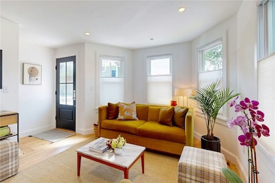 129 Cedar Ave, Riverside, RI 02915 - photo 5