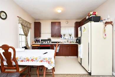 139 Van Molan St, Houston, TX 77022 - photo 7