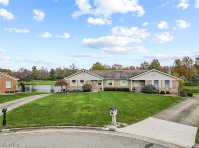 30 Lakeview Cir, Canfield, OH 44406 - photo 2