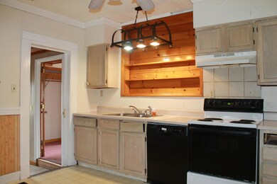 1187 W Main St, Stroudsburg, PA 18360 - photo 6