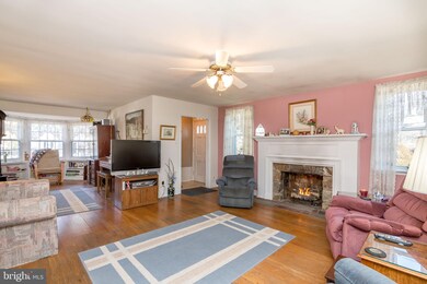 124 N Sproul Rd, Broomall, PA 19008 - photo 2