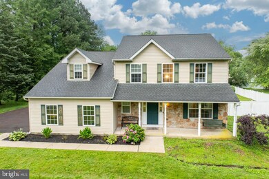 1416 Laurelwood Rd, Pottstown, PA 19465 - photo 3