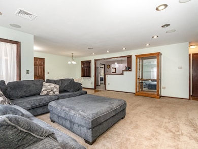 270 E Southmor Rd, Morris, IL 60450 - photo 4