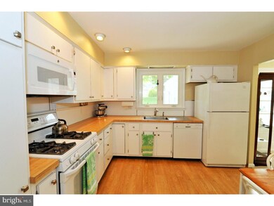 4027 Westaway Dr, Lafayette Hill, PA 19444 - photo 7