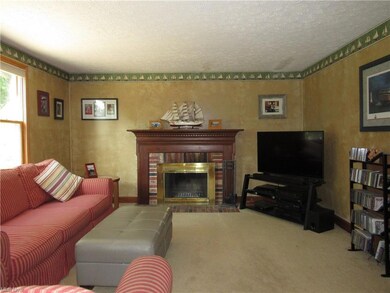 3050 Lodge Dr, North Royalton, OH 44133 - photo 7