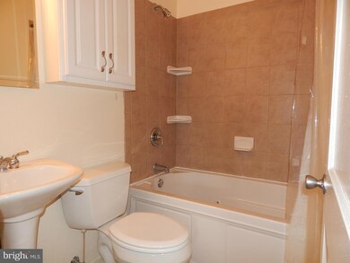 2822 Hoffman Ave, Halethorpe, MD 21227 - photo 7