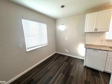 22417 Maxine St, Saint Clair Shores, MI 48080 - photo 6