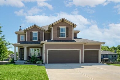 21047 Crestview St, Spring Hill, KS 66083 - photo 2