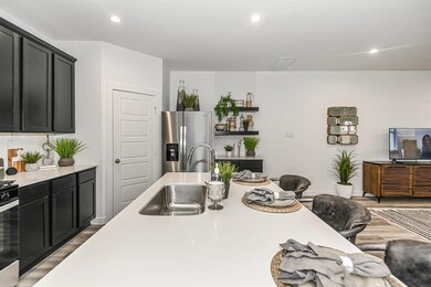 2930 Crown Gate Dr, Houston, TX 77047 - photo 6