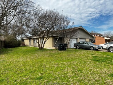 1712 Trinity Place unit AB, College Station, TX 77840 - photo 2