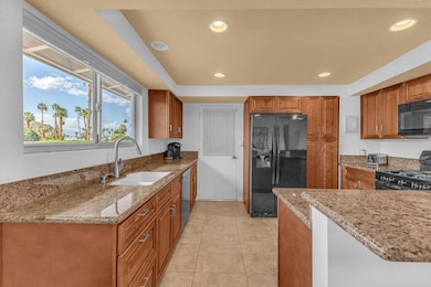 DB241 KITCHEN View