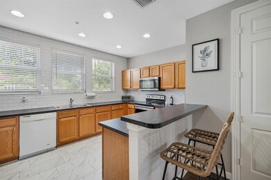 590 Amador Ln unit 2033, West Palm Beach, FL 33401 - photo 5