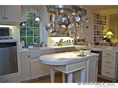 Gourmet Kitchen