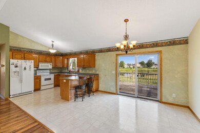 1305 18th St E, Glencoe, MN 55336 - photo 6