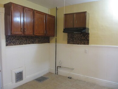 43 Hollywood St unit 1L, Springfield, MA 01108 - photo 3