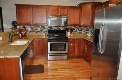 69 Rotunda Cir, Asheville, NC 28806 - photo 6