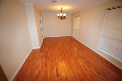 305 W Castle Harbour Dr, Friendswood, TX 77546 - photo 4