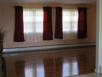 21 Raymond St, Dudley, MA 01571 - photo 5