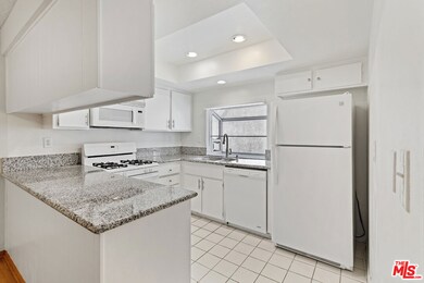11916 Goshen Ave unit 5, Los Angeles, CA 90049 - photo 6