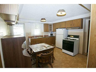Cafeteria/Kitchen.