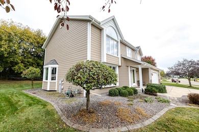 1271 Thomas Trail, Oconomowoc, WI 53066 - photo 3