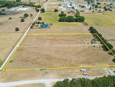 340 Pecan St, Paradise, TX 76073 - photo 3