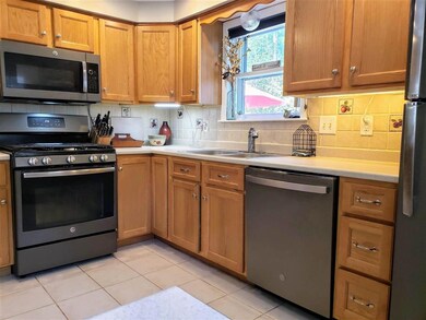 6 Governors Way, Concord, NH 03303 - photo 3