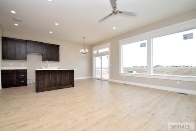 Great Room to Kitchen