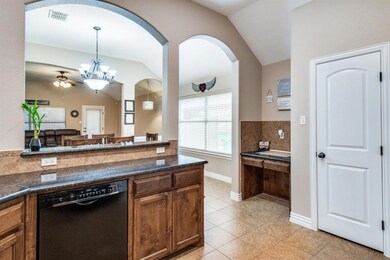 1015 Vintage Ave, Gainesville, TX 76240 - photo 7