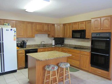 Renovated Beautiful Kitchen with Center Island, Gr
