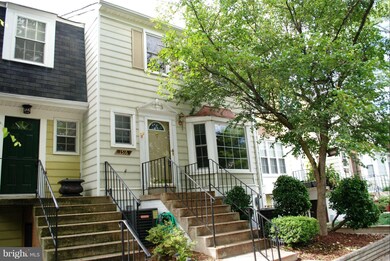 1516 Lowell Ct, Crofton, MD 21114 - photo 2