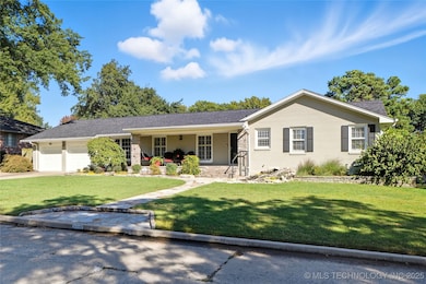 2881 E 35th Place, Tulsa, OK 74105 - photo 4