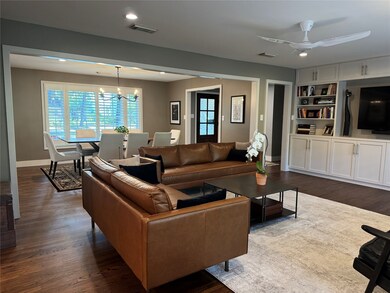 330 Wycliffe Dr, Houston, TX 77079 - photo 5